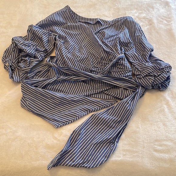 Unique blue wrap top - two ways to wear! - Picture 4 of 7